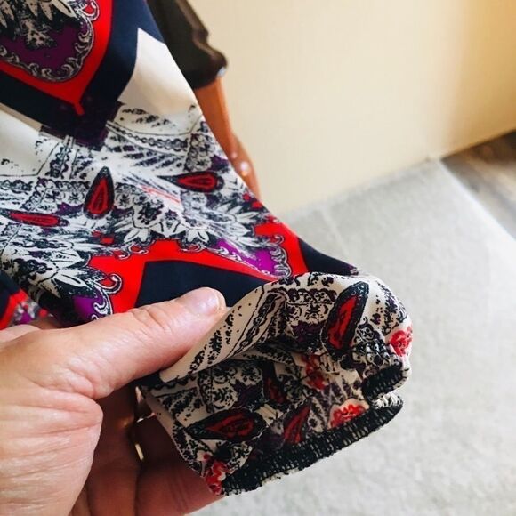 B Envied Tunic Blue Red Geometric Designs Small - Picture 8 of 9